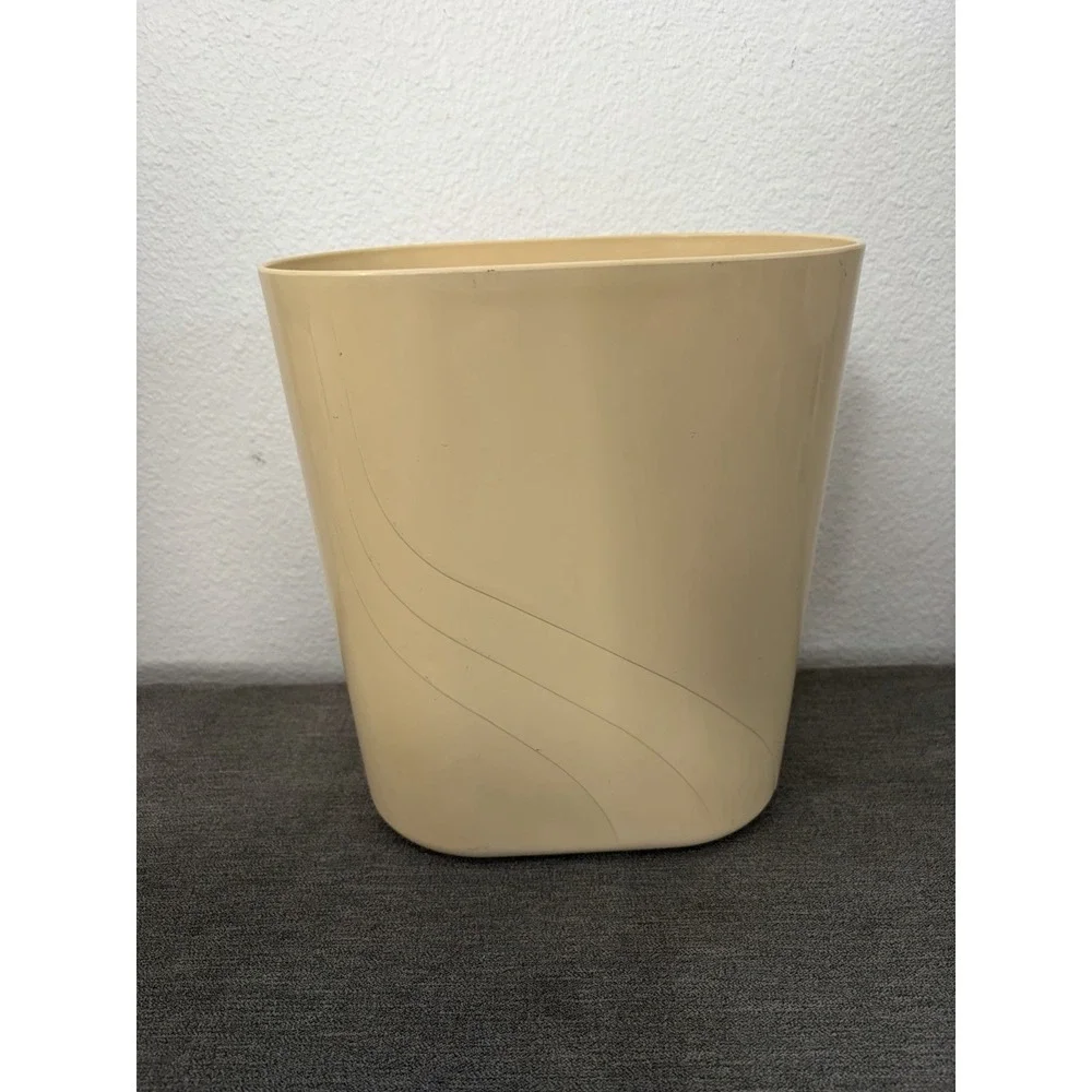 Rubbermaid Wastebasket Almond Oval Swirl Contour Plastic Trash Can Vtg 80s